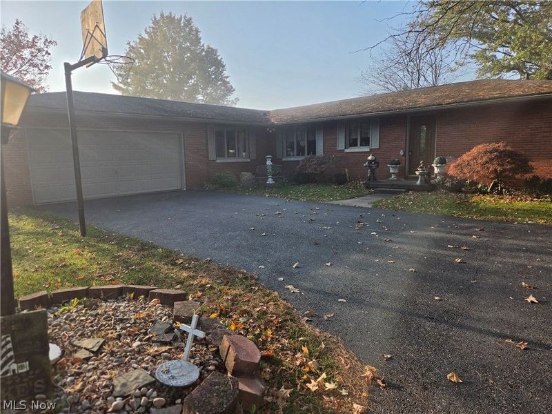 10560 Laurens Drive NE, Bolivar, OH 44612 Photo 1