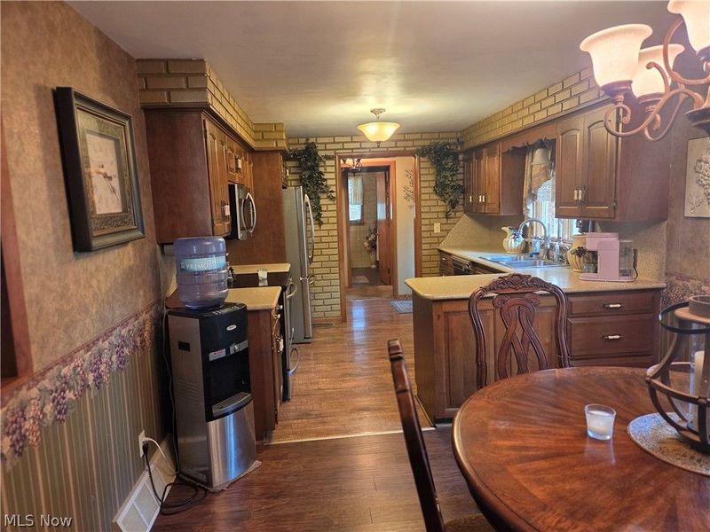 10560 Laurens Drive NE, Bolivar, OH 44612 Photo 4