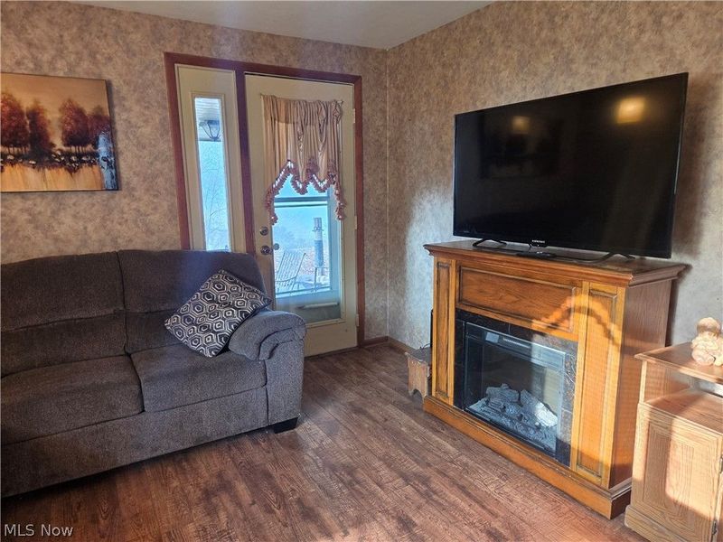 10560 Laurens Drive NE, Bolivar, OH 44612 Photo 8