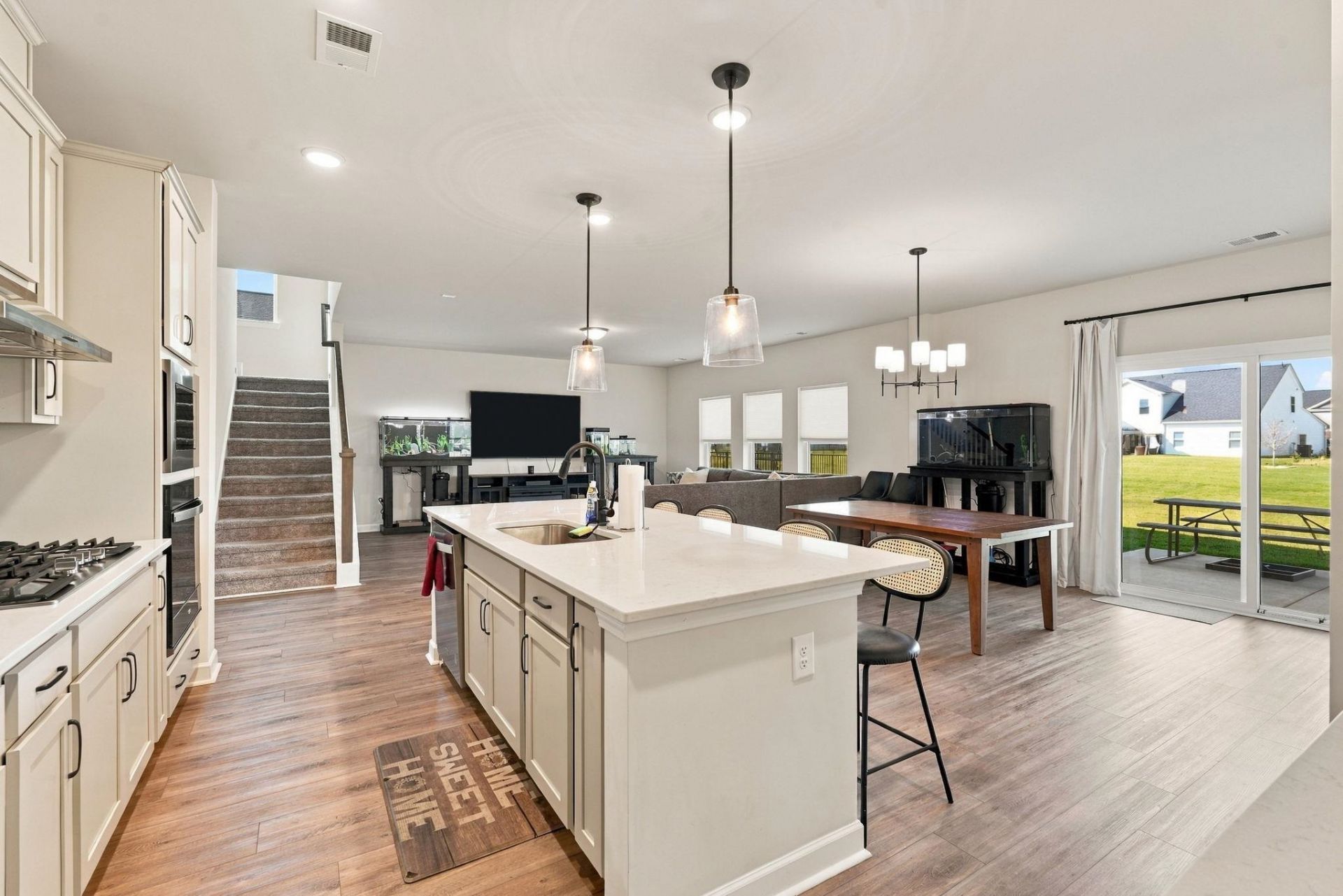 1884 Villena Dr.  Photo 31