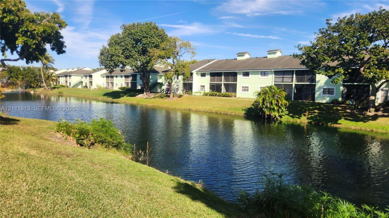 4086 N Pine Island Rd , Unit 510, Sunrise, FL 33351 Photo