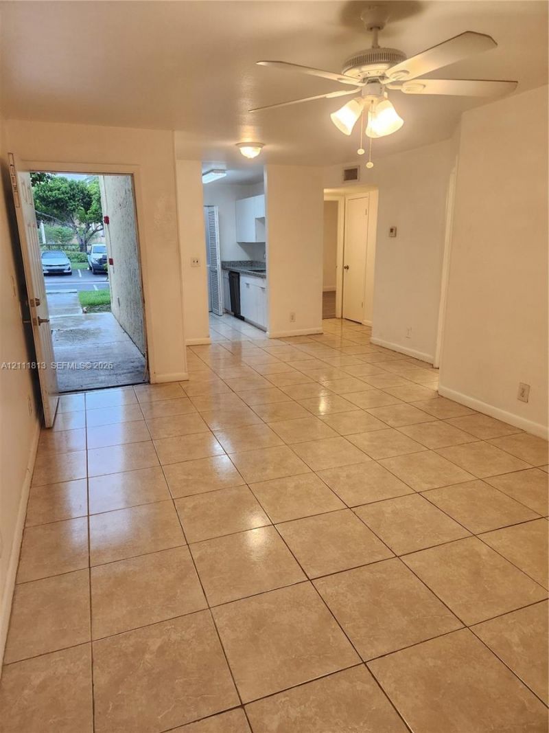 4086 N Pine Island Rd , Unit 510, Sunrise, FL 33351 Photo