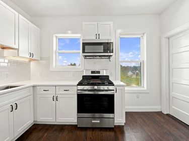 63 Webster St, Unit 3, Rockland, MA 02370
