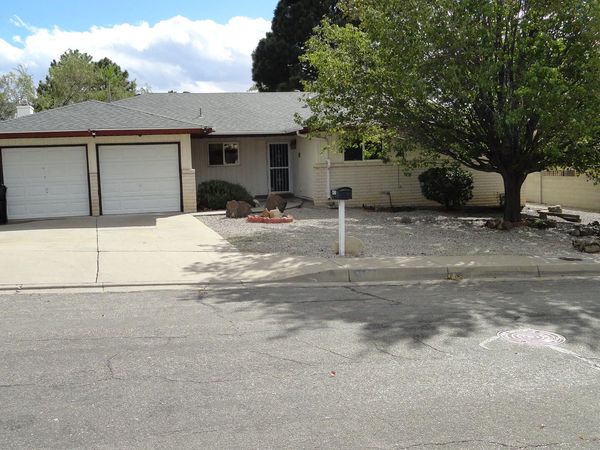 12508 Apache Place NE, Albuquerque, NM 87112