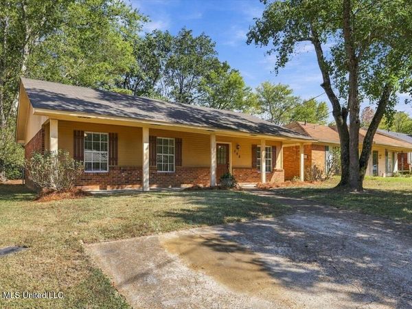 748 Sandy Lane, Pearl, MS 39208