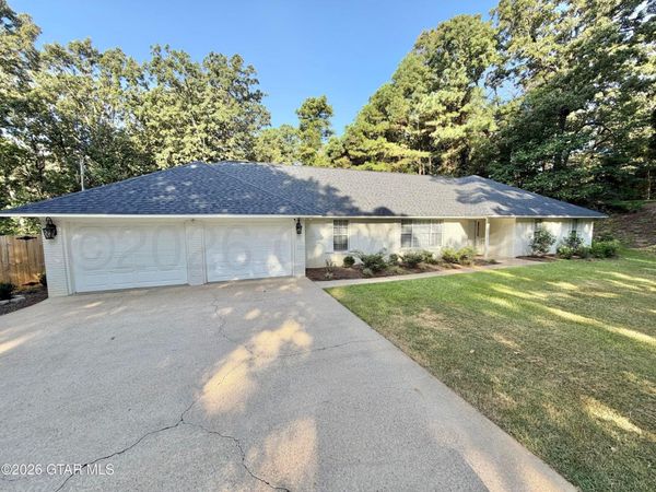 1507 Hickory Lane, Columbus, MS 39705