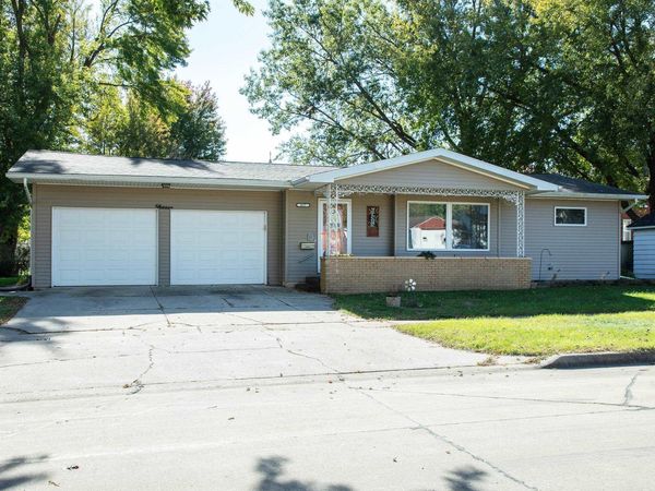 417 E 4Th Street, Readlyn, IA 50668