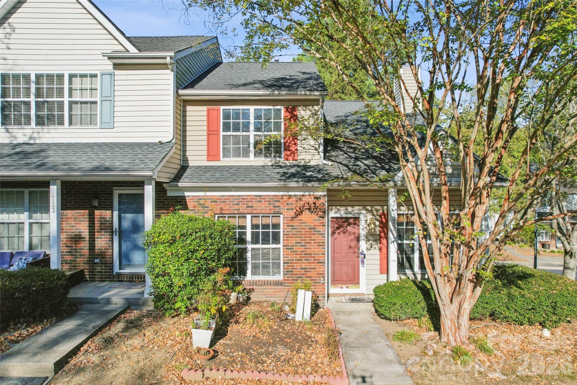735 Mountainwater Drive, Charlotte, NC 28262 Main Photo