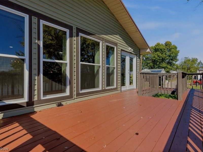 210 Florence Street , Belpre, OH 45714 Photo 6