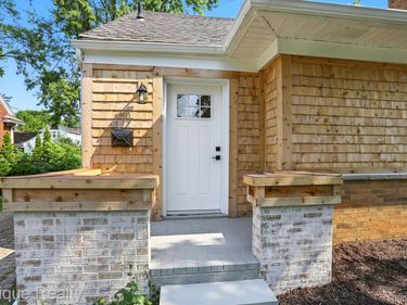 1808 W 12 Mile Road, Royal Oak, Mi 48073