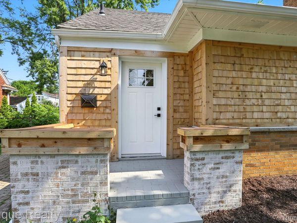 1808 W 12 Mile Road, Royal Oak, Mi 48073