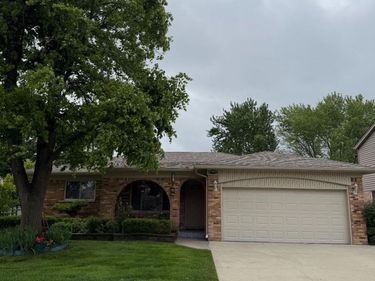 47851 Goldridge Lane, Macomb Township, Mi 48044