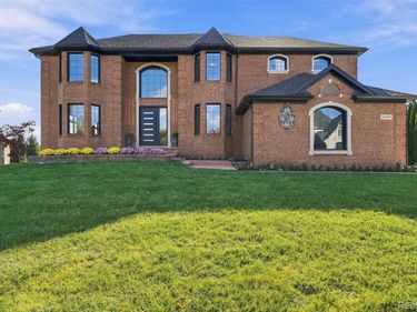 54036 Birchfield W, Shelby Township, Mi 48316
