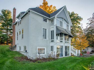 1776 Eagle Point Road, Columbia Township, Mi 49234