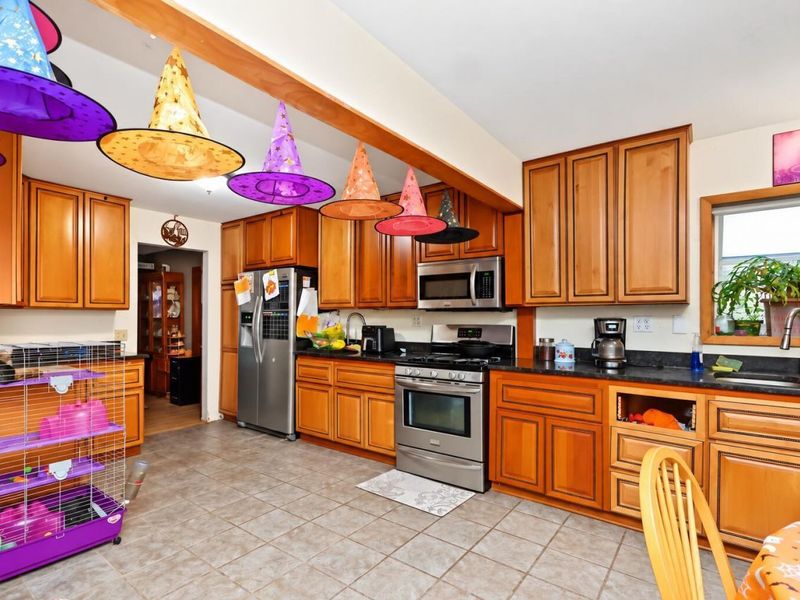 825 Ash Street, Galion, OH 44833 Photo 5
