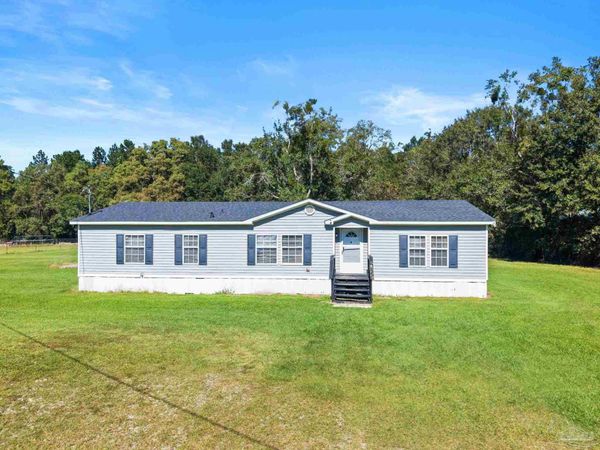 3141 Mason Rd, Walnut Hill, FL 32568