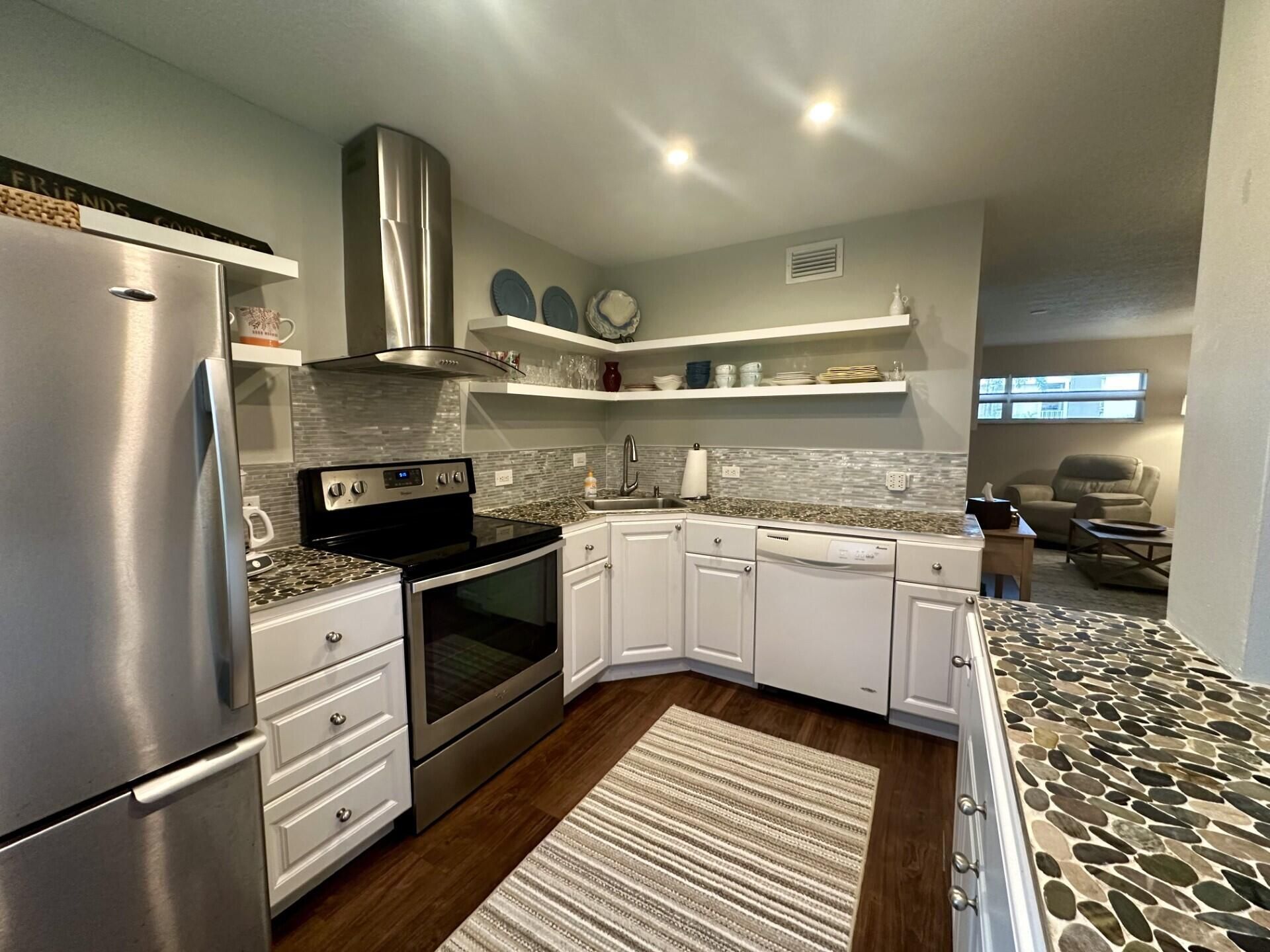 25 Colonial Club Drive, Unit 103, Boynton Beach, FL 33435 Photo