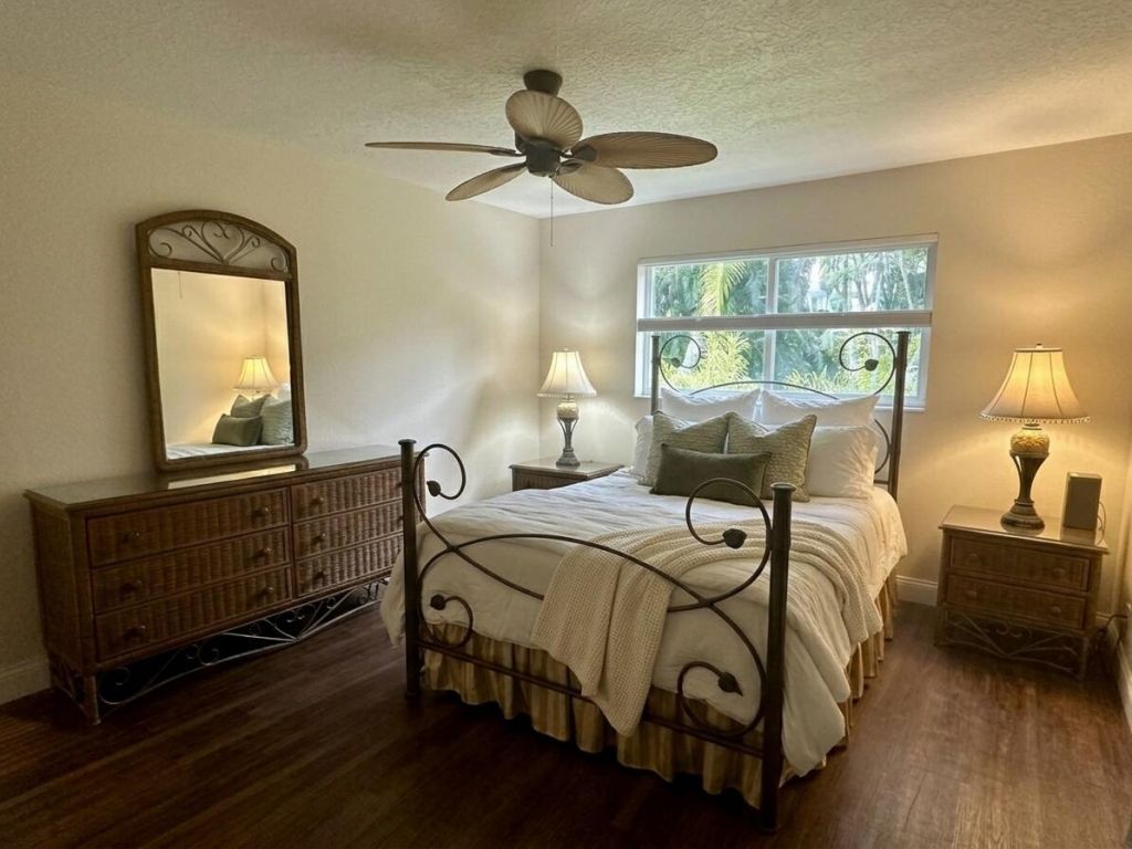 25 Colonial Club Drive, Unit 103, Boynton Beach, FL 33435 Photo