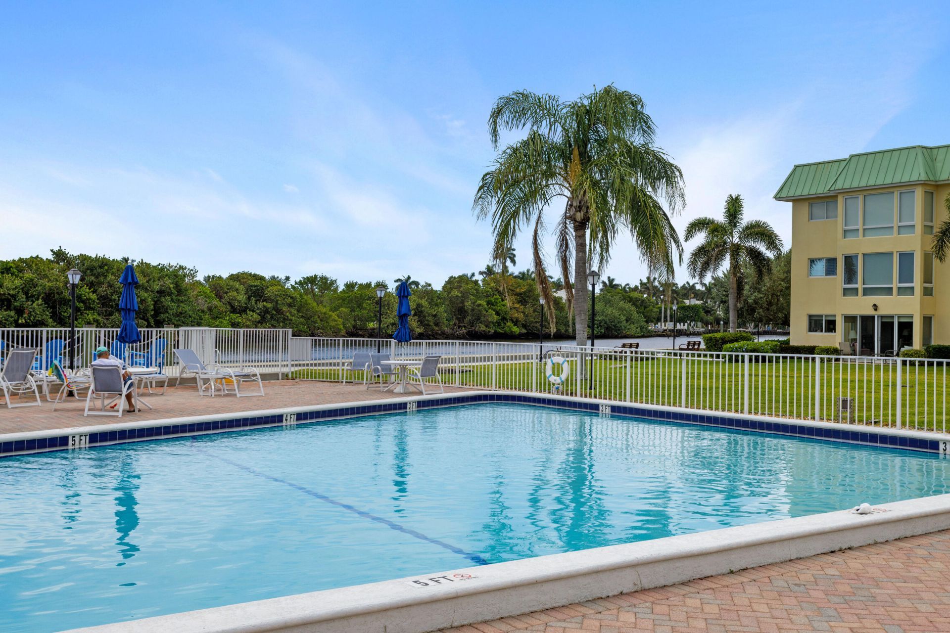 25 Colonial Club Drive, Unit 103, Boynton Beach, FL 33435 Photo