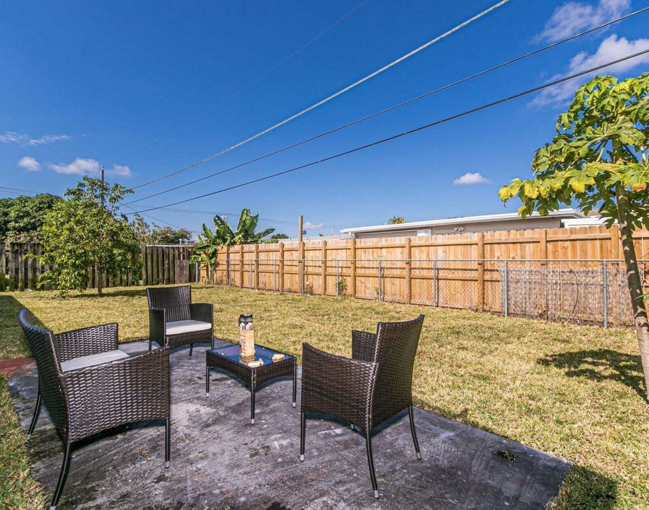 8451 NW 25th Court, Sunrise, FL 33322 Photo
