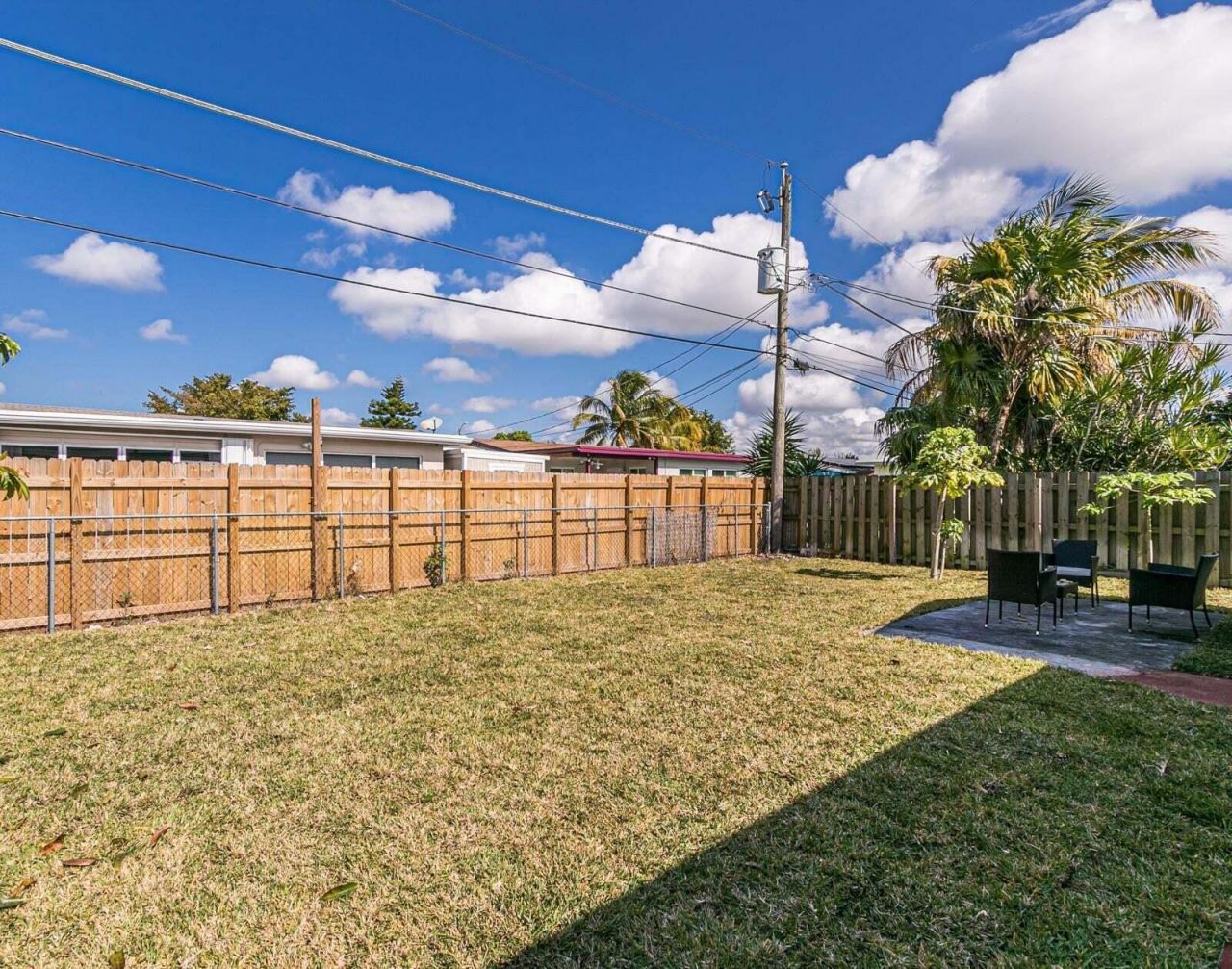 8451 NW 25th Court, Sunrise, FL 33322 Photo