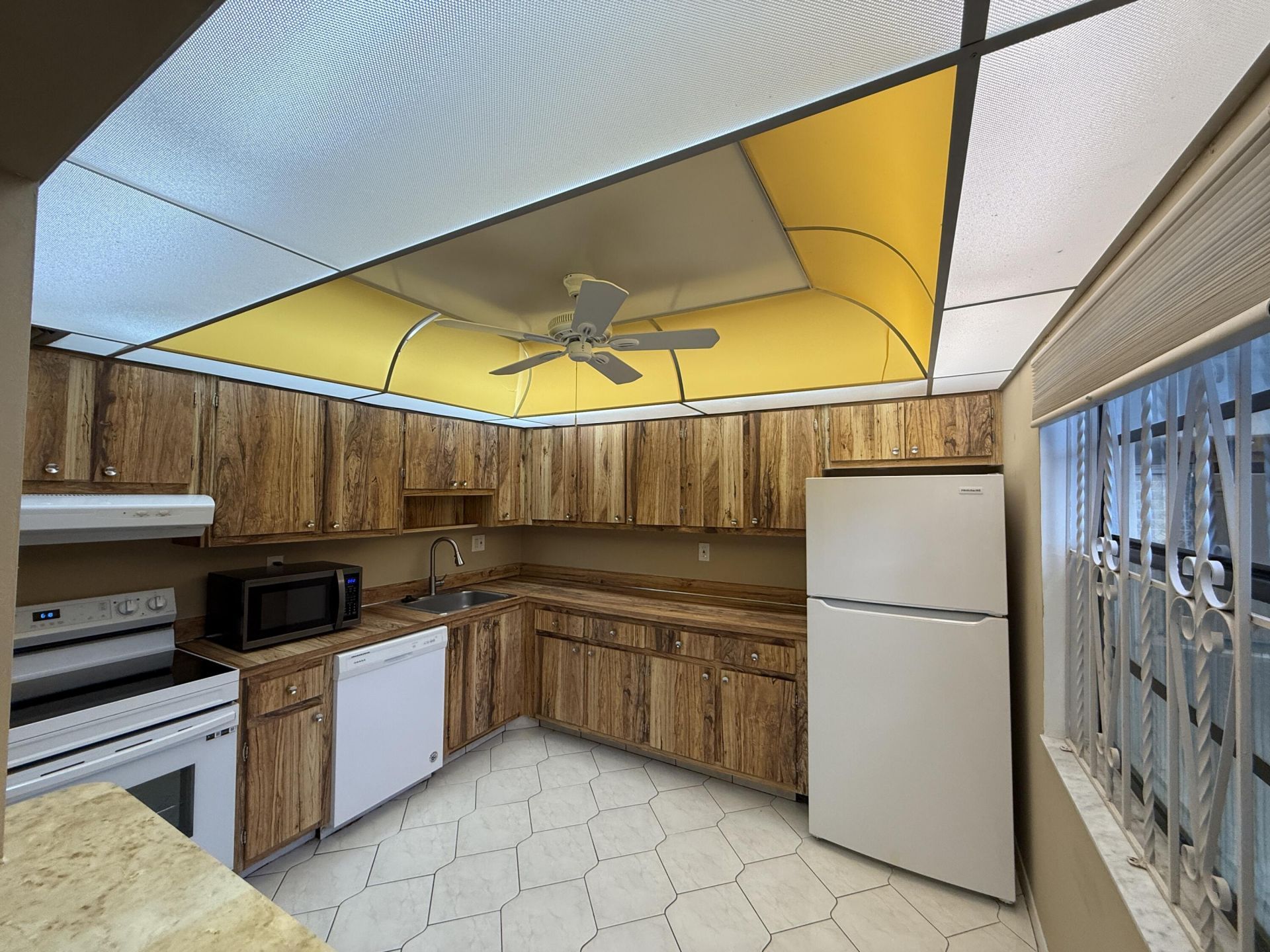 466 Piedmont J, Delray Beach, FL 33484 Photo