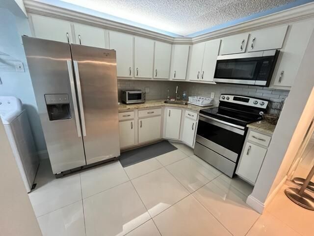 304 Pine Circle, Unit C-2, Greenacres, FL 33463 Photo