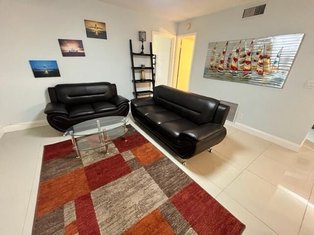 304 Pine Circle, Unit C-2, Greenacres, FL 33463 Photo