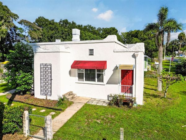 342 S CLAYTON STREET , MOUNT DORA, FL 32757