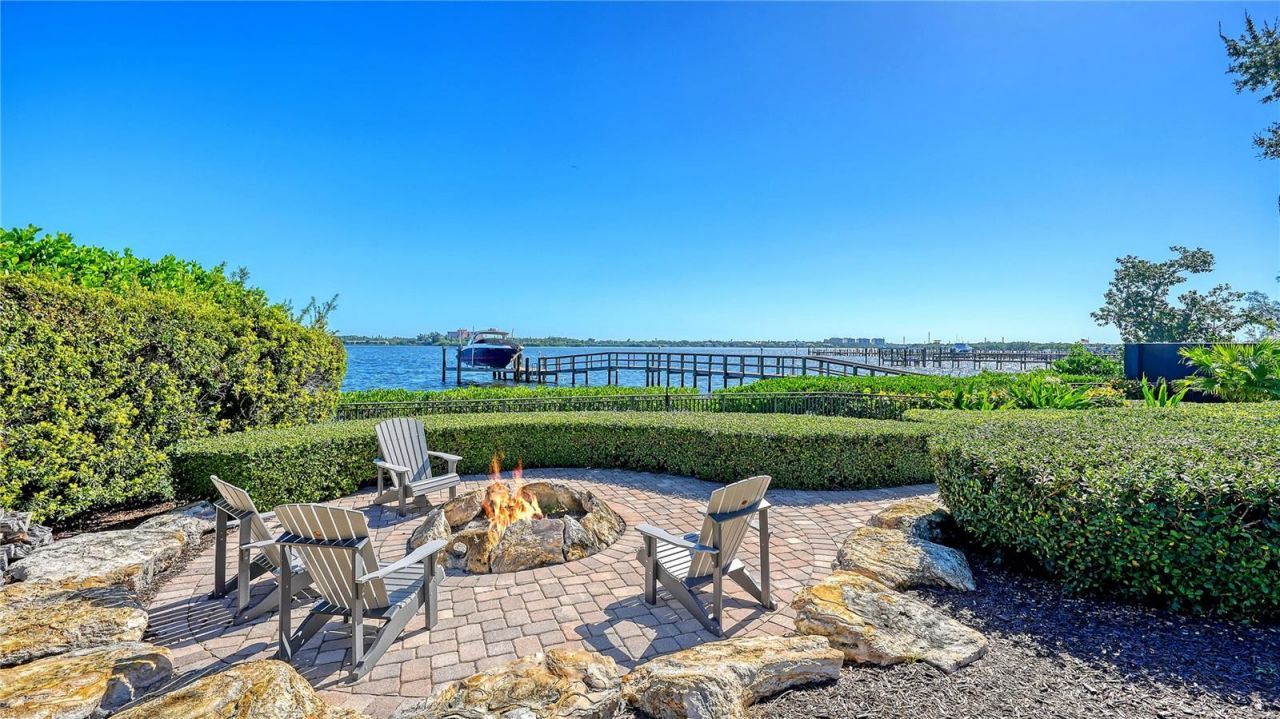 8569 Midnight Pass Road, Sarasota, FL 34242 Photo