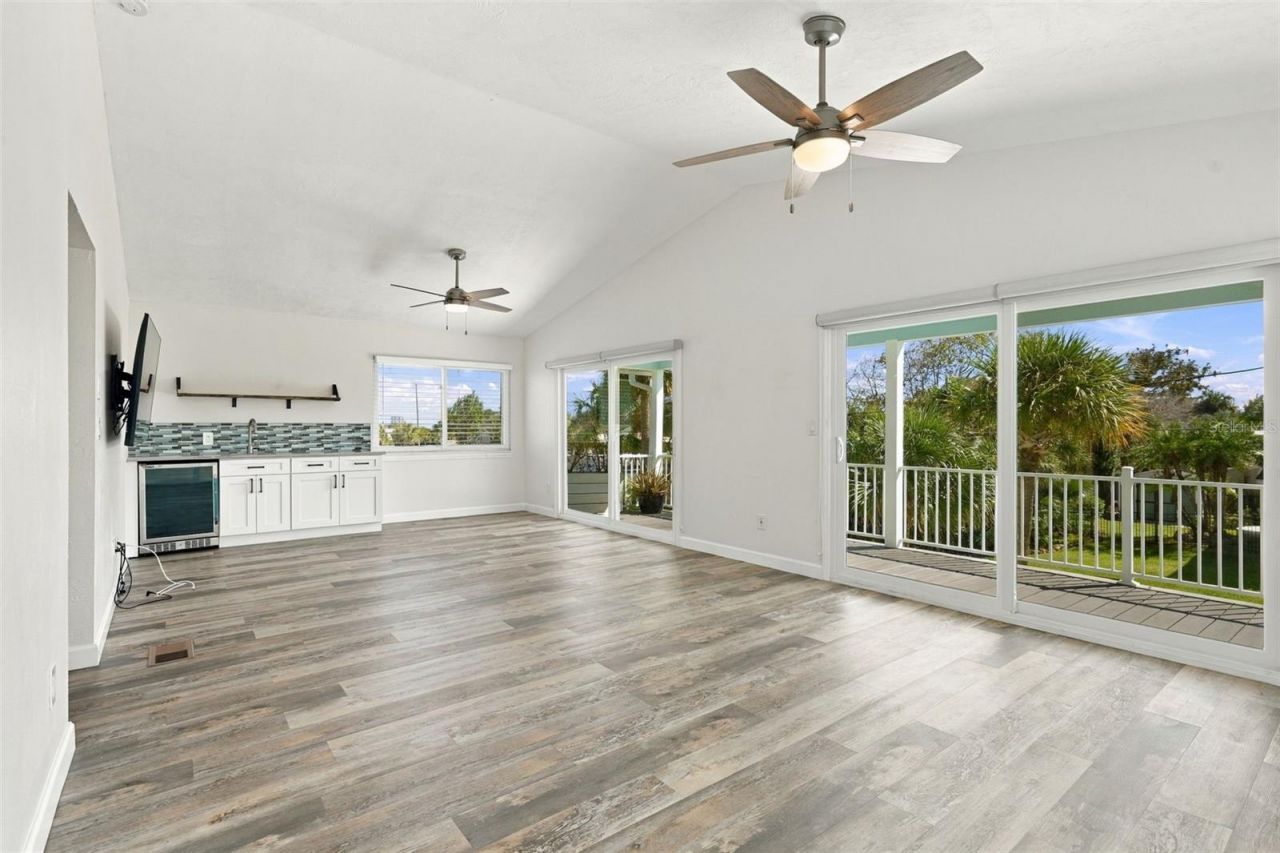 110 Surf Street, New Smyrna Beach, FL 32169 Photo