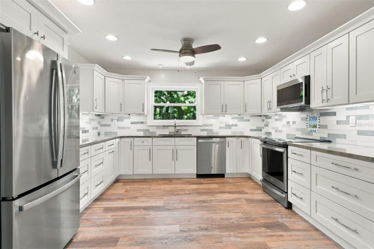 110 Surf Street, New Smyrna Beach, FL 32169 Photo