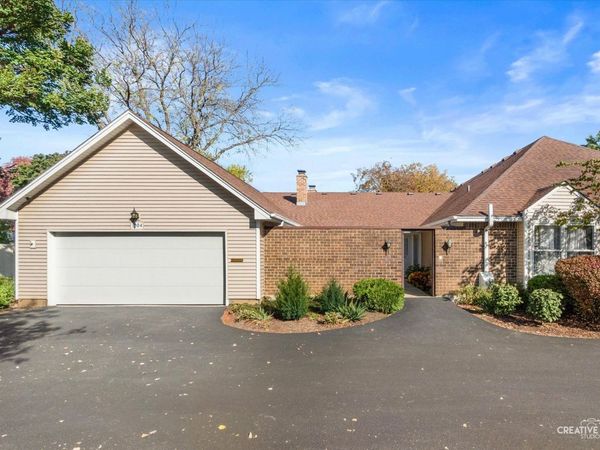 1004 Dartmouth Drive , Wheaton, IL 60189