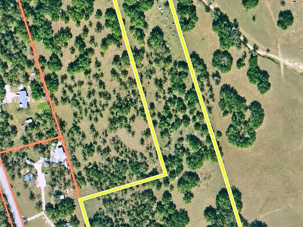 3215 County Road 305 , Jarrell, TX 76537