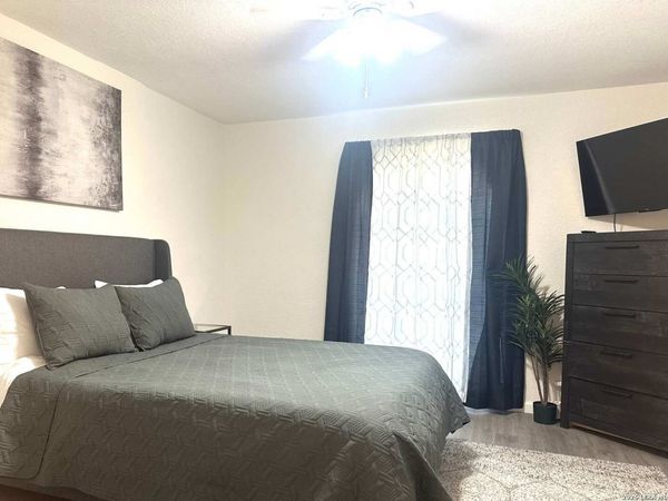 5734 CHARLIE CHAN DR, San Antonio, TX 78240