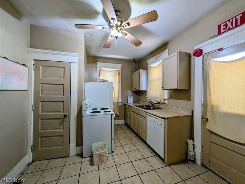 356 Harker Street , Mansfield, OH 44903 Photo 4