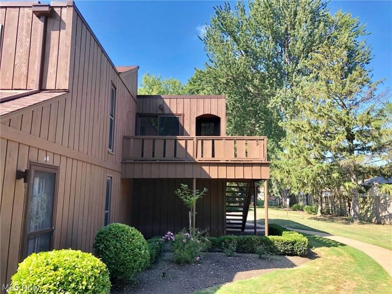 33803 Electric Boulevard, Unit H22, Avon Lake, OH 44012 Photo 2