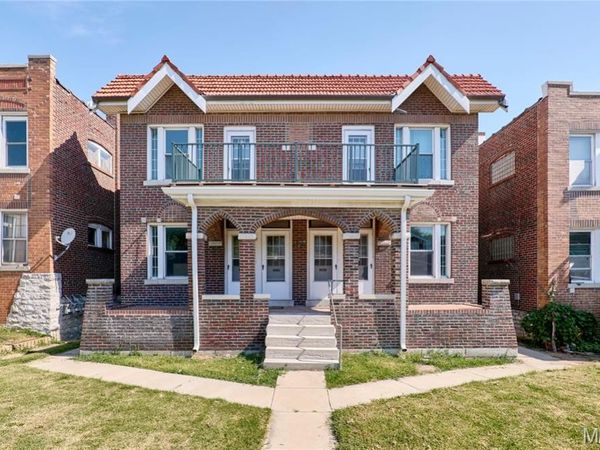 5049 Chippewa Street , St Louis, MO 63109