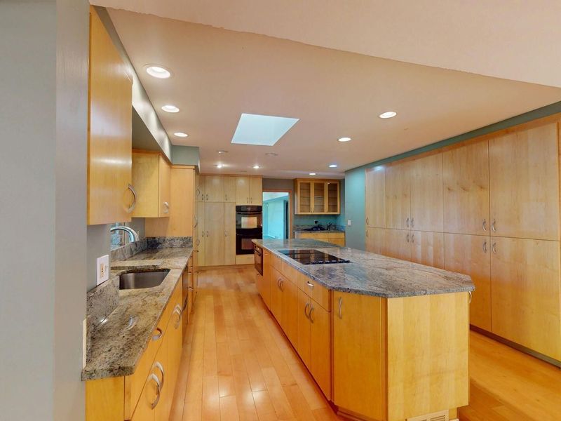1350 Brookwood Place, Columbus, OH 43209 Photo 25