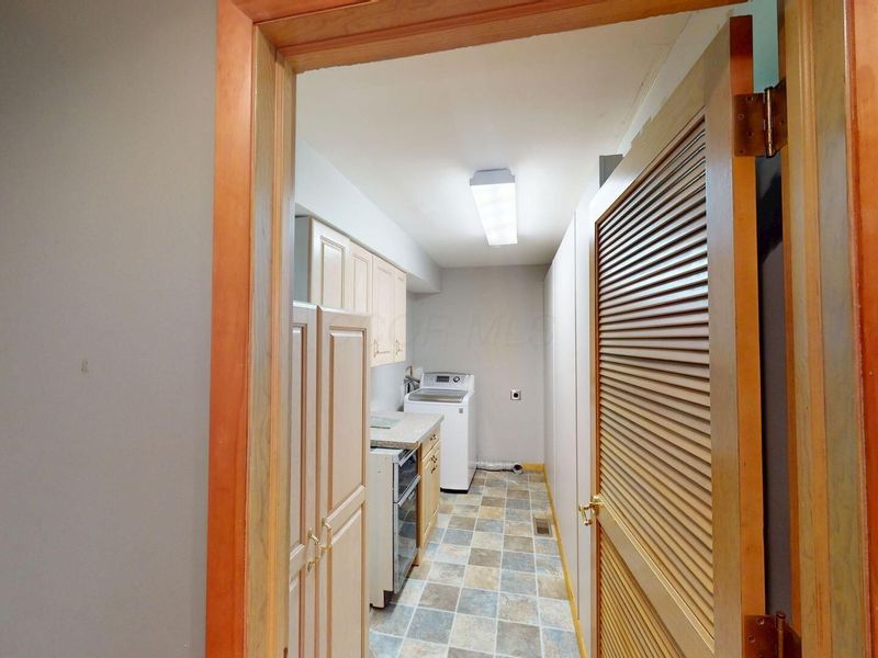 1350 Brookwood Place, Columbus, OH 43209 Photo 29