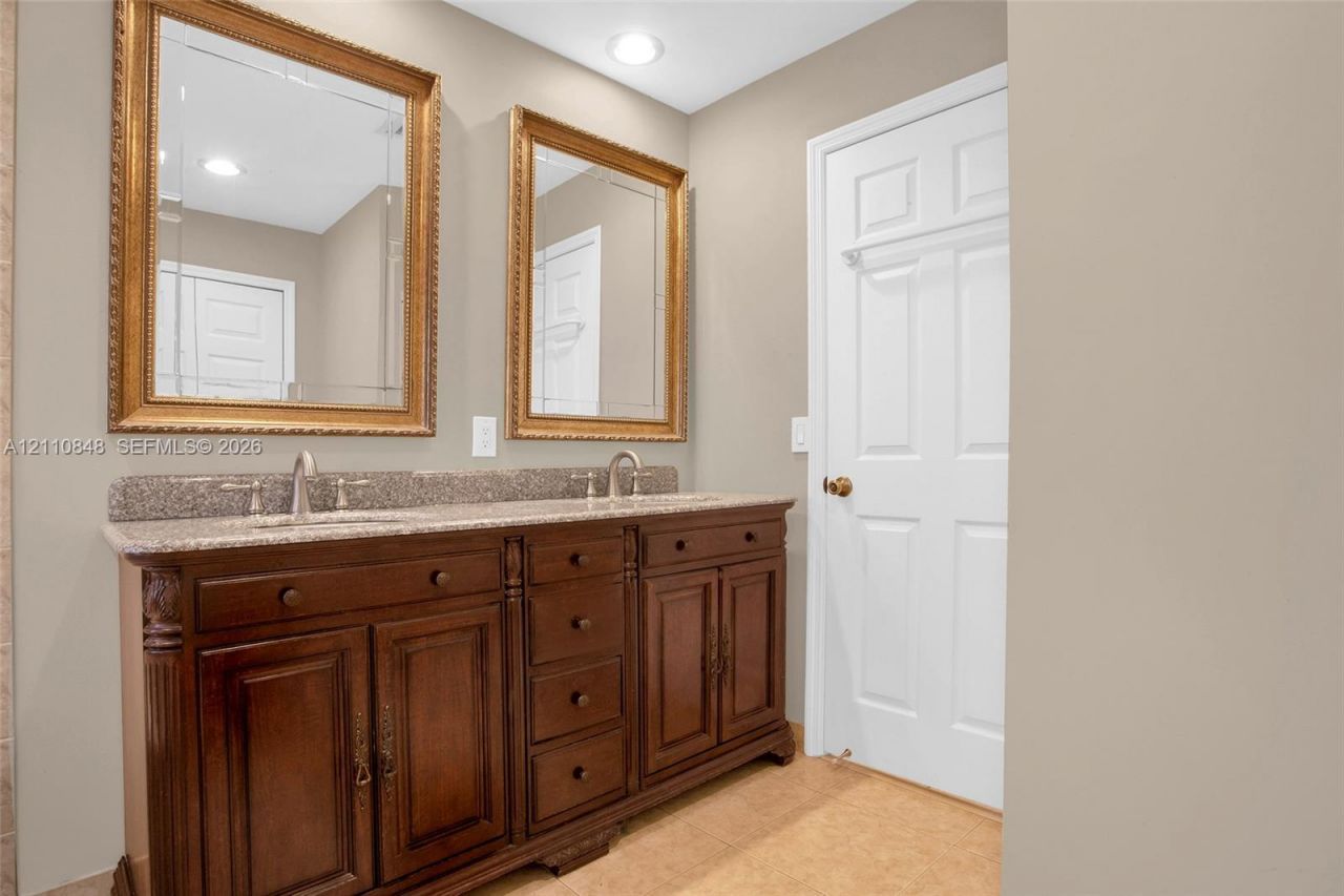 13964 N Cypress Cove Cir, Davie, FL 33325 Photo