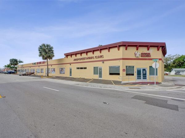 15330 W Dixie Hwy , North Miami Beach, FL 33162