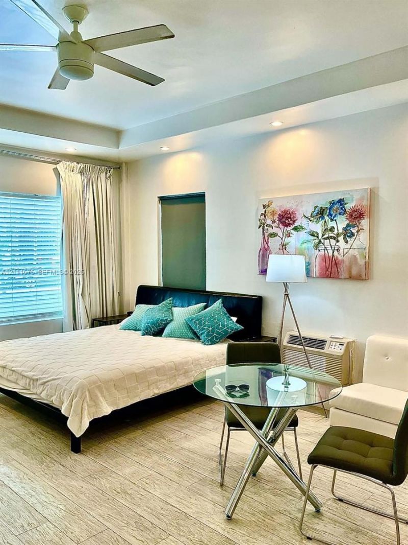 3710 Collins Ave , Unit N-101, Miami Beach, FL 33140 Photo