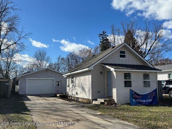3716 Homewood Avenue, Lansing, MI 48910