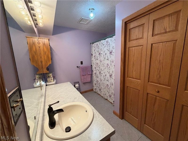 49 Kings Drive , Steubenville, OH 43952 Photo 11