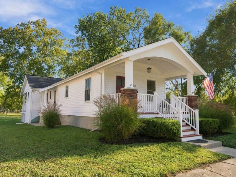 220 Strader Avenue, Cincinnati, OH 45226 Photo 2