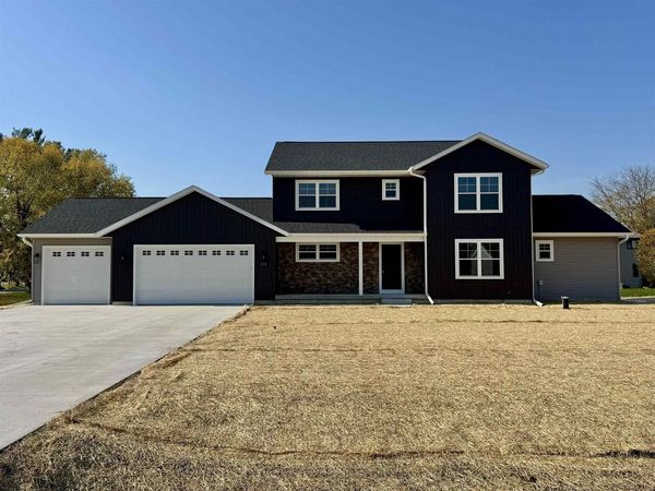 615 OAK STREET, Scandinavia, WI 54977