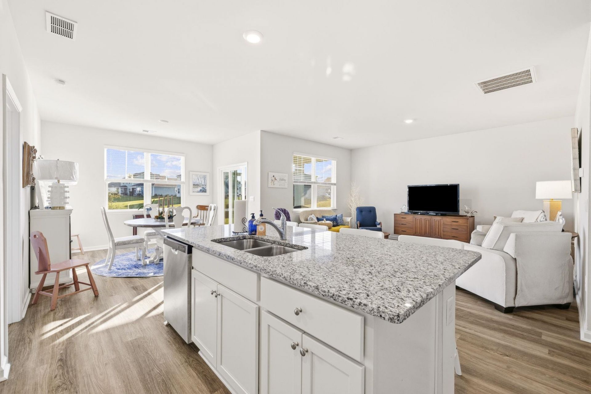 2820 Riverboat Way  Photo 14