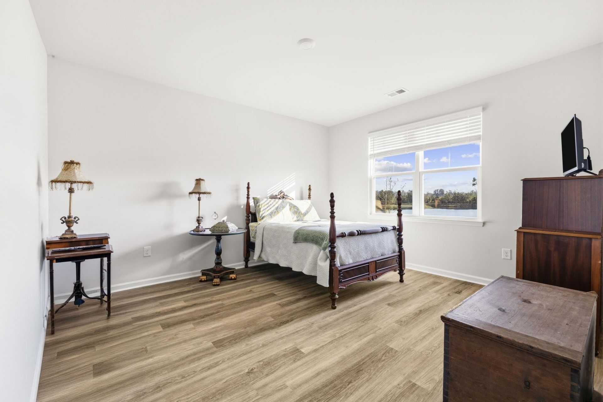 2820 Riverboat Way  Photo 19