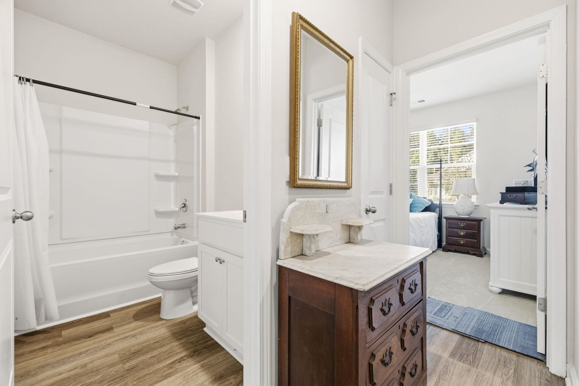 2820 Riverboat Way  Photo 9